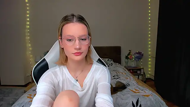 DearLia online show from 30, 11, 2025