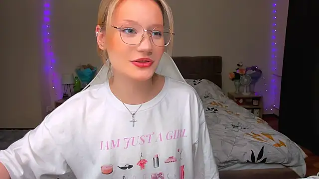 DearLia online show from 25, 9, 2025