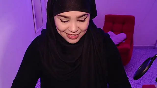 Snapshot of VenussTits97 chatting on 12, 11, 2025 VenussTits97 online show from 12, 11, 2025