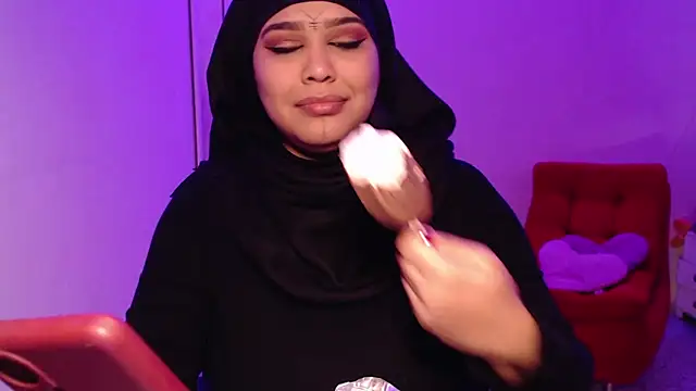 VenussTits97 online show from 2, 4, 2026