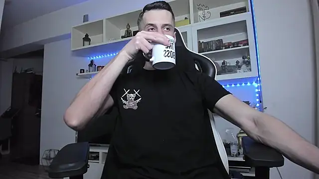 ToddClaytonn online show from 1, 12, 2025