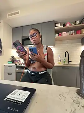 Naomiruty online show from 19, 5, 2026