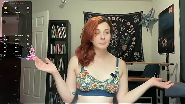 Snapshot of Aria_Fields chatting on 27, 5, 2026 Aria Fields online show from 27, 5, 2026