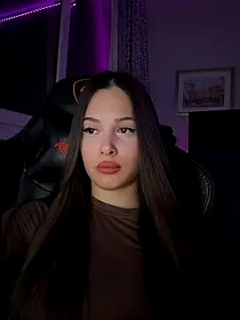 Snapshot of EricaWalls chatting on 8, 11, 2025 EricaWalls online show from 8, 11, 2025