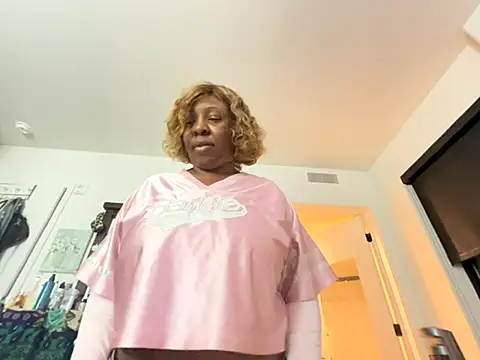 XXXLollipopsJuicy online show from 20, 11, 2025