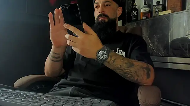 axxelrich  online show from 10, 10, 2025