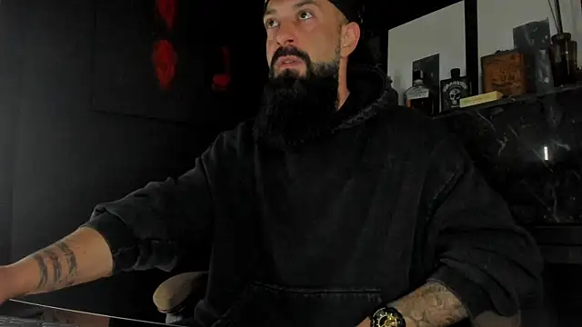 axxelrich  online show from 28, 10, 2025