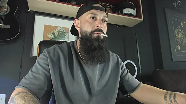 axxelrich  online show from 15, 2, 2025