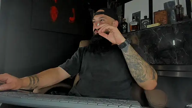 axxelrich  online show from 2, 11, 2025