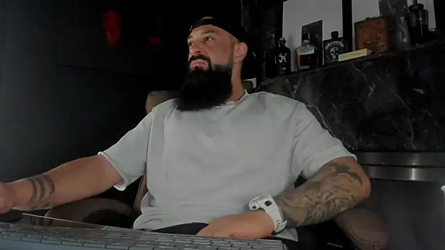 axxelrich  online show from 27, 10, 2025