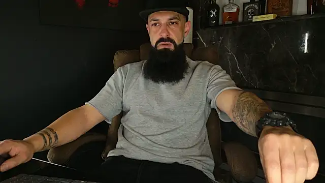 axxelrich  online show from 11, 11, 2025