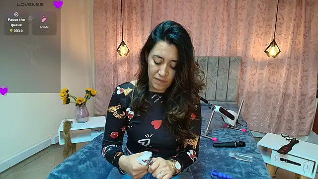 VioletaScott  online show from 1, 11, 2025