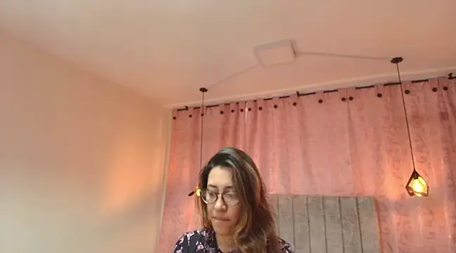 VioletaScott  online show from 21, 2, 2025