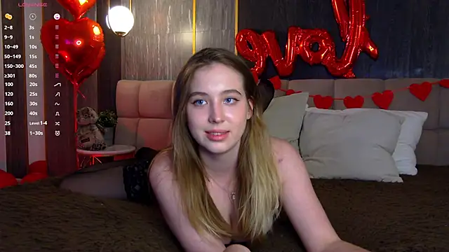 LoraineLuff online show from 17, 2, 2025