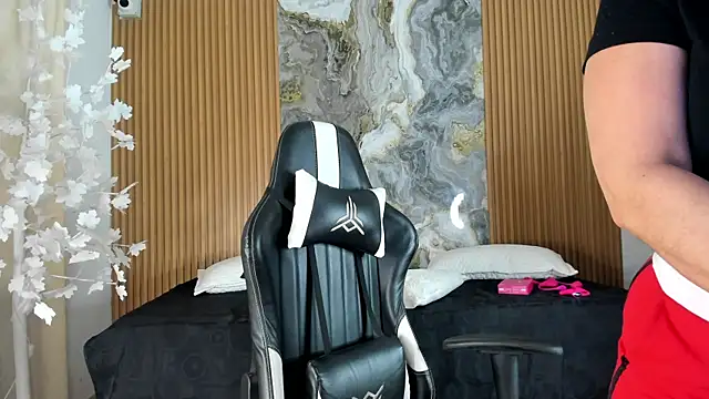 Snapshot of Danna_topless chatting on 13, 5, 2026 Danna topless online show from 13, 5, 2026
