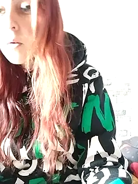 Snapshot of kriszy_baby chatting on 18, 12, 2025 kriszy baby online show from 18, 12, 2025