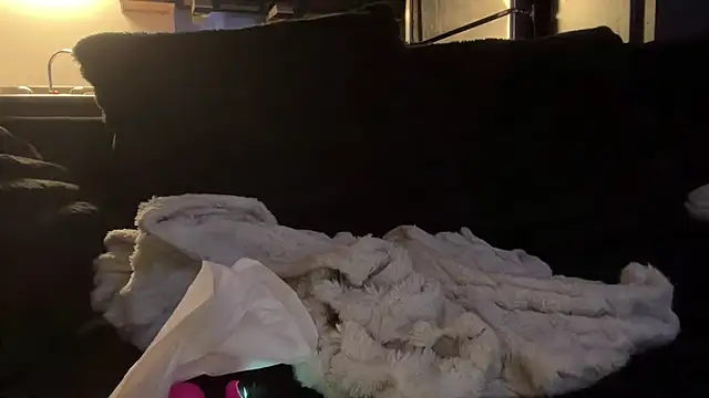 Snapshot of londonsfantasy chatting on 1, 11, 2025 londonsfantasy online show from 1, 11, 2025