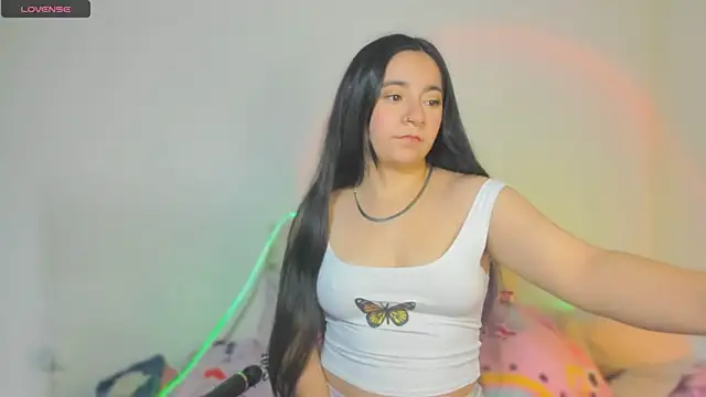 Snapshot of litle_mily_ chatting on 14, 11, 2025 litle mily online show from 14, 11, 2025