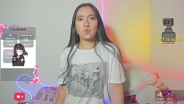 Snapshot of litle_mily_ chatting on 16, 10, 2025 litle mily online show from 16, 10, 2025