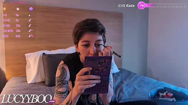 lovelylucyy online show from 15, 10, 2025