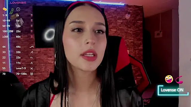 Charlotte greys online show from 3, 5, 2026