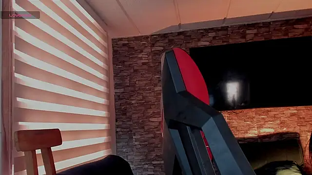 Charlotte greys online show from 28, 11, 2025