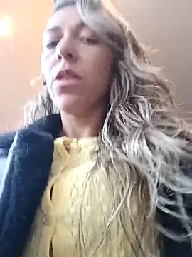 Snapshot of rachellboom chatting on 14, 11, 2025 rachellboom online show from 14, 11, 2025