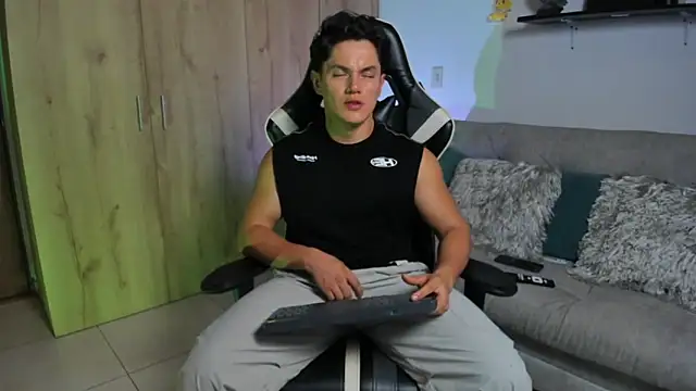 julian wallace online show from 24, 2, 2026