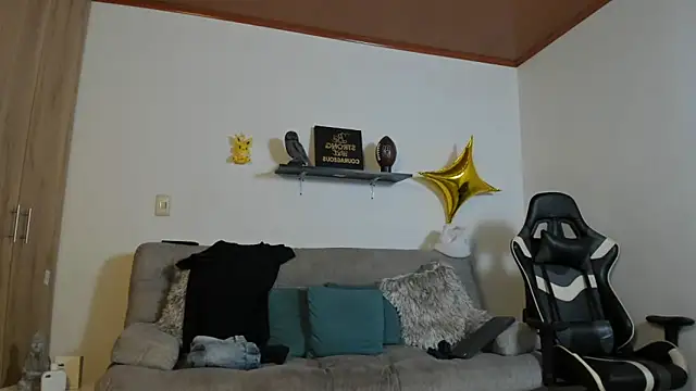 julian wallace online show from 7, 10, 2025