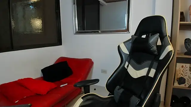 julian wallace online show from 6, 2, 2026