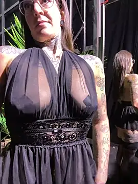 BrownieyQueen online show from 28, 9, 2025