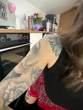 BrownieyQueen online show from 18, 2, 2026