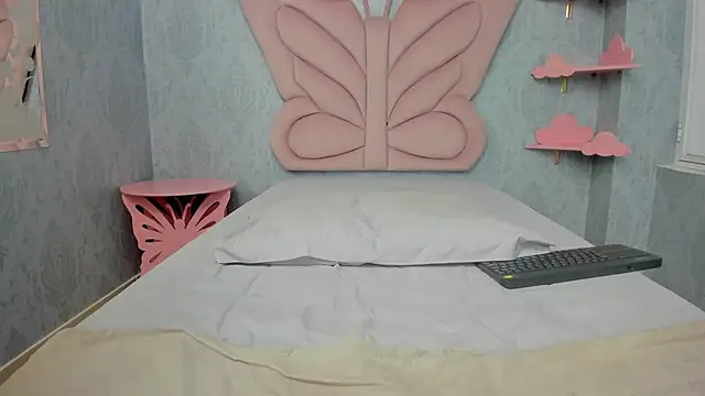 MaddyCute4u online show from 24, 2, 2025