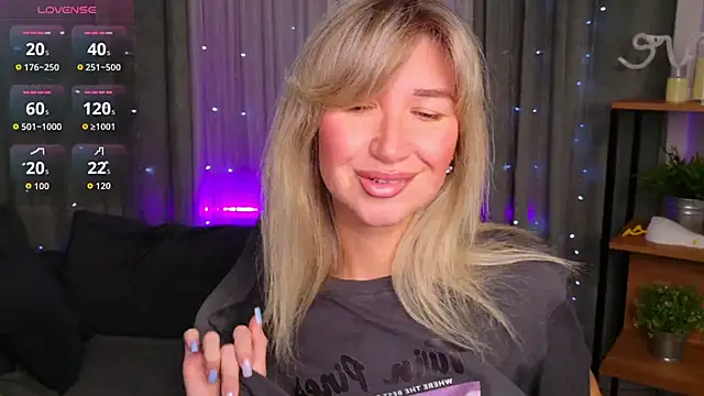Snapshot of MilaBott chatting on 28, 5, 2026 MilaBott online show from 28, 5, 2026