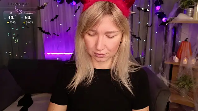 MilaBott online show from 28, 10, 2025