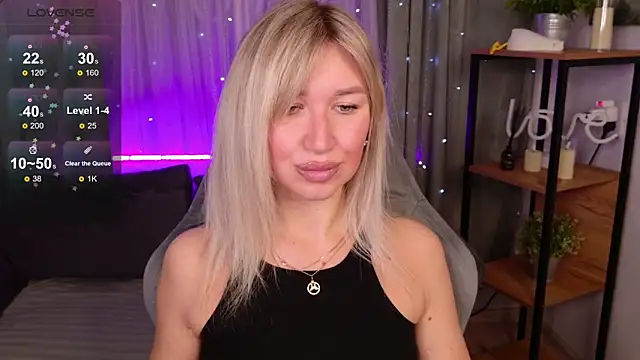 MilaBott online show from 15, 11, 2025