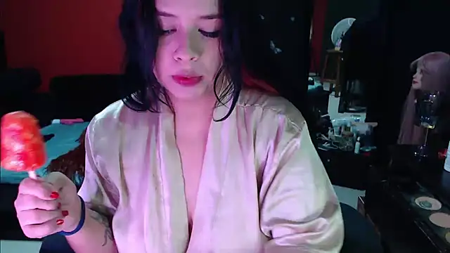 Snapshot of MaggaCass chatting on 25, 1, 2025 MaggaCass online show from 25, 1, 2025