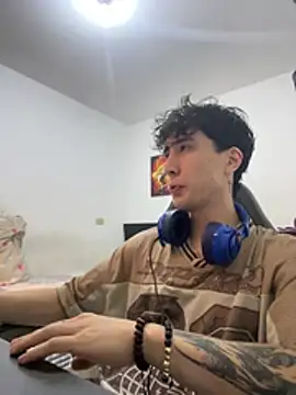 gojo satoru 18 online show from 4, 4, 2026