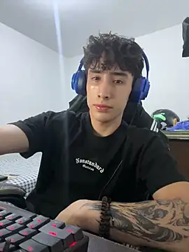 gojo satoru 18 online show from 27, 2, 2026