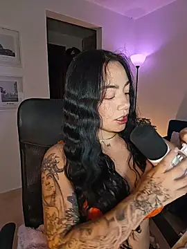 Snapshot of helena_smith chatting on 11, 5, 2026 helena smith online show from 11, 5, 2026