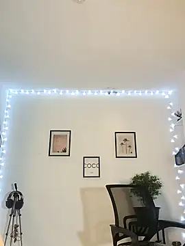 helena smith online show from 20, 12, 2024