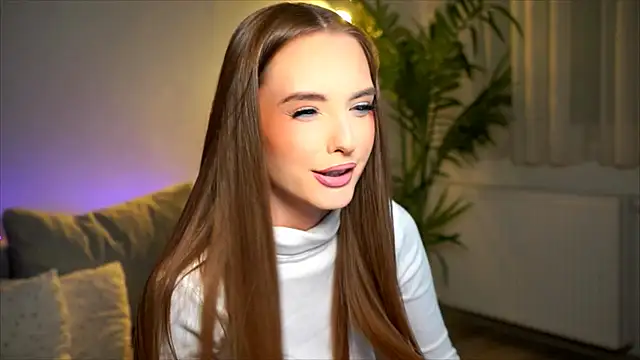 petitegonwiild online show from 23, 4, 2026