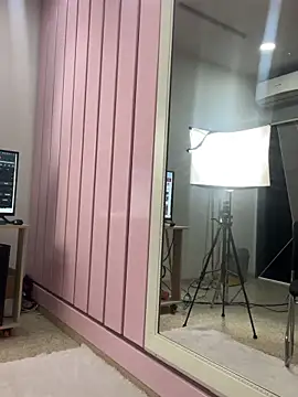 GabrielaLugo online show from 17, 12, 2025