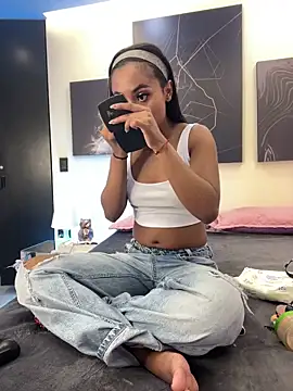 GabrielaLugo online show from 12, 5, 2026