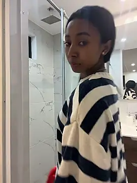 GabrielaLugo online show from 19, 6, 2026