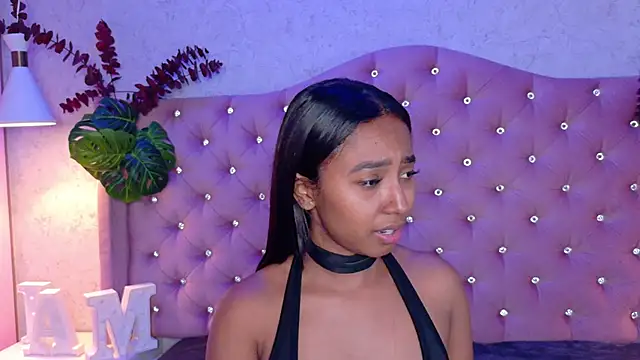 GabrielaLugo online show from 1, 12, 2025