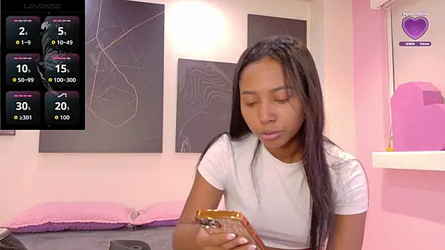 GabrielaLugo online show from 14, 6, 2026