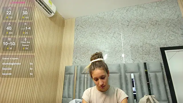 Beautifulskinny18 online show from 9, 2, 2026