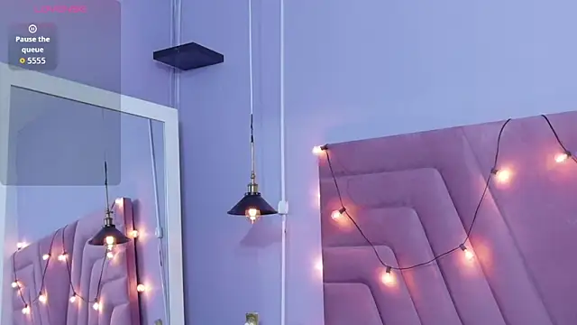 Beautifulskinny18 online show from 18, 3, 2026