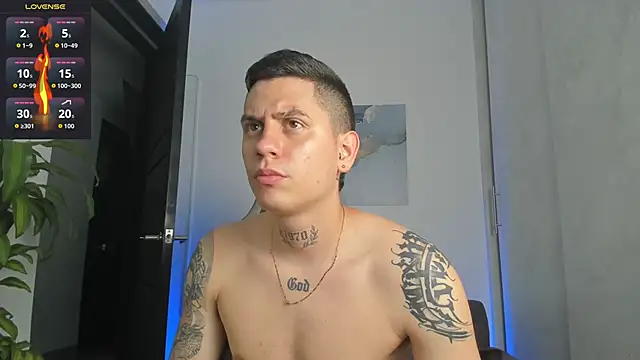 Snapshot of Yeiko_Romero_ chatting on 30, 9, 2025 Yeiko Romero online show from 30, 9, 2025